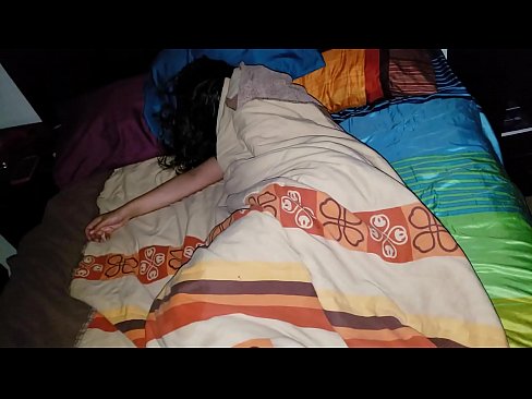❤️ Stepson dema ku di xew de ye, xatirê dayika xwe ya ciwan dike. ️❌ Sex li ku.porngifer.ru ❌